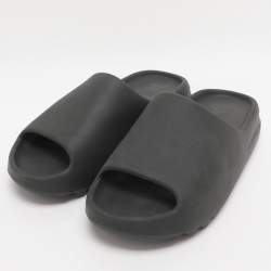 Pre Owned Yeezy x Adidas Black Rubber Onyx Slides Size 44.5