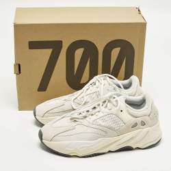 مملوكة مسبقًا Yeezy x Adidas Boost 700 Analog Size 41 1/3 Off White Mesh and Suede Low Top Sneakers