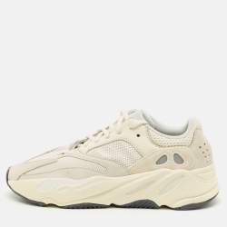 مملوكة مسبقًا Yeezy x Adidas Boost 700 Analog  Size 42 Cream Leather and Mesh Low Top Sneakers