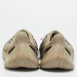 Pre Owned حذاء رياضي ييزي x أديداس رمادي/كريمي رغوي MXT مون غراي مقاس 41