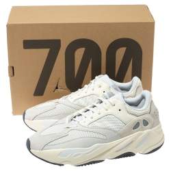 Pre Owned Yeezy x Adidas White Analog Boost 700 Sneakers Size 46 2/3