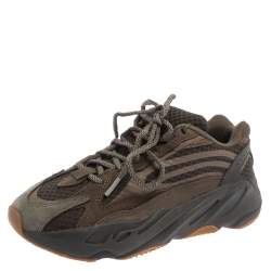 Pre Owned Yeezy x Adidas Grey Boost 700 V2 Geode Sneakers Size 38