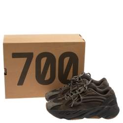 Pre Owned Yeezy x Adidas Grey Boost 700 V2 Geode Sneakers Size 38