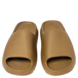 Pre Owned Yezzy X Adiddas Brown Rubber Pure Slides Size 44.5