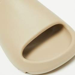 Pre Owned Yeezy x Adidas Beige Rubber Slide Pure Sandals Size 42
