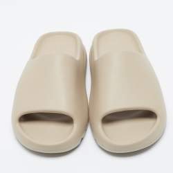 Pre Owned Yeezy x adidas Beige Rubber Flat Slides Size 42