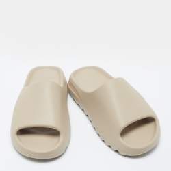 Pre Owned Yeezy x adidas Beige Rubber Flat Slides Size 42