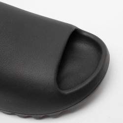 Pre Owned Yeezy x adidas Black Rubber Onyx Flat Slides Size 42