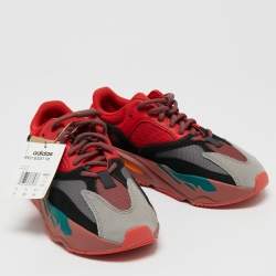 مملوكة مسبقًا حذاء رياضي ييزي x أديداس بوست 700 شبكة وسويدي متعدد الألوان مقاس 1/3 41 