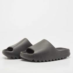 Pre Owned Yeezy x adidas Black Rubber Onyx Flat Slides Size 42