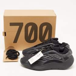 Pre Owned Yeezy x Adidas Black/Grey Knit Fabric, Mesh and Rubber Boost 700 V3 Dark Glow Sneakers Size 43 1/3