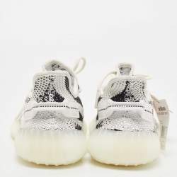 Pre Owned Yeezy x Adidas White/Black Knit Fabric Boost 350 V2 Sneakers Size 411/3