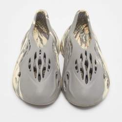 Pre Owned Yeezy x Adidas Grey/Cream Rubber Foam RNNR MXT Moon Gray Sneakers Size 43