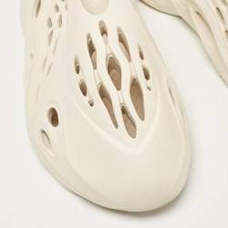 Pre Owned Yeezy x Adidas Off White Rubber Foam RNNR Ararat Sneakers Size 43