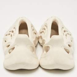 Pre Owned Yeezy x Adidas Off White Rubber Foam RNNR Ararat Sneakers Size 43