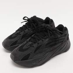 Yeezy x Adidas Black Suede and Mesh Boost 700 "Vanta" Low Top Sneakers Size 40 2/3