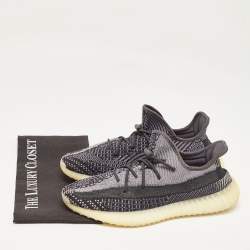 Pre Owned Yeezy x Adidas Black/Blue Knit Fabric Boost 350 V2 Carbon Sneakers Size 44