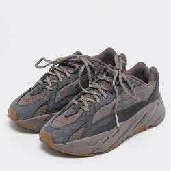 Yeezy x Adidas Grey Nubuck and Leather Boost 700 V2 Geode Sneakers Size 40 