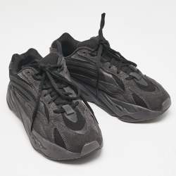 Yeezy x Adidas Black/Grey Suede and Canvas Boost 700 V2 Vanta Sneakers Size 40