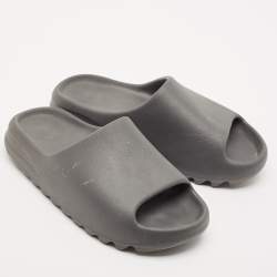 Yeezy x Adidas Grey Rubber Onyx Slides Size 44.5