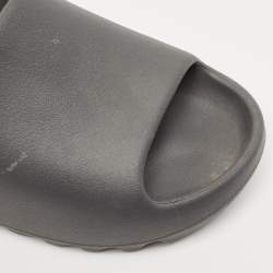 Yeezy x Adidas Grey Rubber Onyx Slides Size 44.5