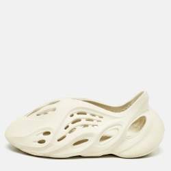Yeezy x Adidas Off-White Rubber Foam RNNR Sand Sneakers Size 42