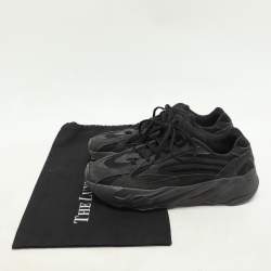 Yeezy x Adidas Black/Grey Suede And Canvas Boost 700 V2 Vanta Sneakers Size 42 2/3
