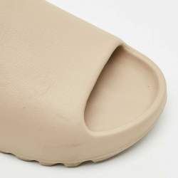 Pre Owned Yeezy x Adidas Beige Rubber Slide Flats Size 42