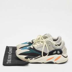 Pre Owned حذاء رياضي ييزي x أديداس بوست 700 شبك وسويدي متعدد الألوان وييف رنر مقاس 44 2/3