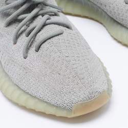 Pre Owned Yeezy x Adidas Green Knit Fabric Boost 350 V2 Desert Sage Sneakers Size 42
