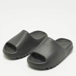 Pre Owned Yeezy x Adidas Black Rubber Dark Onyx Slides Size 38