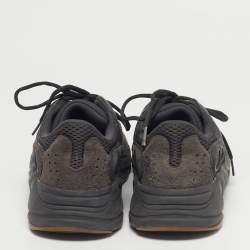 مملوكة مسبقًا Yeezy x Adidas Black Mesh and Suede Yeezy 700 Lace Up Sneakers Size 44