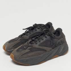 مملوكة مسبقًا Yeezy x Adidas Black Mesh and Suede Yeezy 700 Lace Up Sneakers Size 44