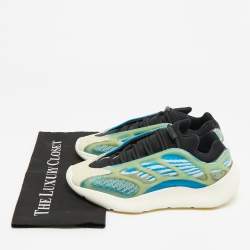 Pre Owned Yeezy x Adidas Blue/White Knit Fabric 700 V3 Arzareth Sneakers Size 42 2/3