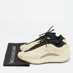 Pre Owned Yeezy x Adidas Cream/Black Rubber and Mesh 700 V3 Azael Sneakers Size 42