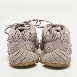 مملوكة مسبقًا حذاء رياضي ييزي x أديداس شبكي وبني من الجلد المدبوغ تاوبيه فاتحة مقاس 40 2/3