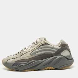 مملوكة مسبقًا Yeezy x Adidas 700 V2 Tephra Size 44 Grey Canvas and Suede Low Top Sneakers