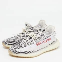مملوكة  مسبقًا حذاء رياضي ييزي x أديداس بوست 350 V2 أبيض/أسود قماش تريكو زيبرا مقاس 36 2/3