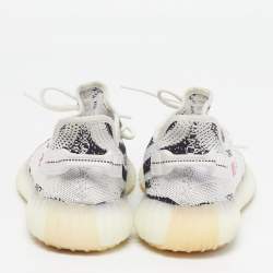 مملوكة مسبقًا حذاء رياضي ييزي x أديداس بوست 350 V2 أبيض/أسود قماش تريكو زيبرا مقاس 36 2/3