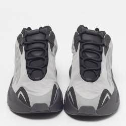 Pre Owned Yeezy x Adidas Boost 700 MNVN Metallic Size 46 2/3 Grey/Black Nylon and Rubber Sneakers