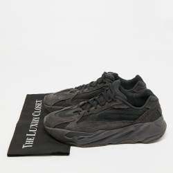 Pre Owned Yeezy x Adidas Boost 700 V2 Vanta Size 44 Black/Grey Canvas Suede Low Top Sneakers