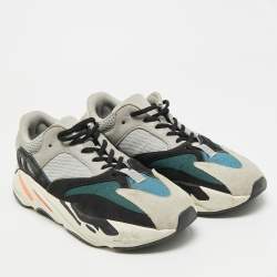 Pre Owned حذاء رياضي ييزي x أديداس بوست 700 شبك وسويدي متعدد الألوان وييف رنر مقاس 44 2/3