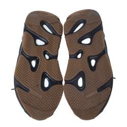 مملوكة مسبقًا حذاء رياضي ييزي x اديداس "ييزي 700 يوتيليتي بلاك" سويدي و شبك رصاصي داكن مقاس 40.5