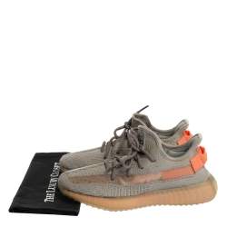 Pre Owned حذاء رياضي ييزي  x أديداس "بوست 350 ڨي2 ترفرم" تريكو قطن رصاصي مقاس 39.5