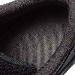 Pre Owned حذاء رياضي ييزي وأديداس بوست 700 في2 جودي جلد ونوبوك رمادي مقاس 48