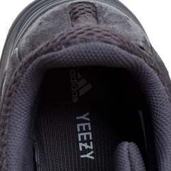 Pre Owned حذاء رياضي ييزي وأديداس بوست 700 في2 فانتا جلد وسويدي رمادي مقاس 46