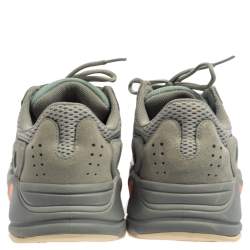 مملوكة مسبقًا حذاء رياضي ييزي  x أديداس "ميكس ميديا بوست 700 انيرتيا" جلد و سويدي و شبك أزرق و رصاصي مقاس 43 1/3