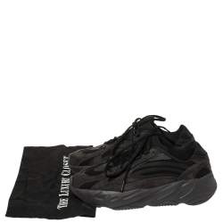 مملوكة مسبقًا Yeezy x Adidas Black/Grey Suede And Canvas Boost 700 V2 Vanta Sneakers Size 42