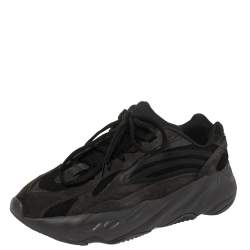مملوكة مسبقًا Yeezy x Adidas Black/Grey Suede And Canvas Boost 700 V2 Vanta Sneakers Size 42