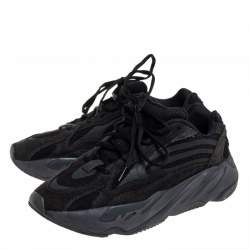 Pre Owned حذاء رياضي ييزي x أديداس بوست 700 في تو فانتا قماش وسويدي رصاصي داكن برباط مقاس 43.5